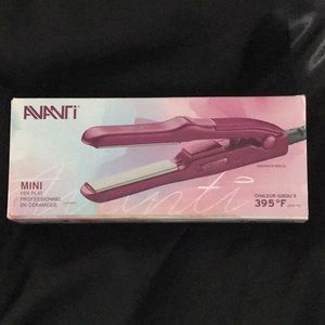 AVANTI MINI HAIR STRAIGHTENER